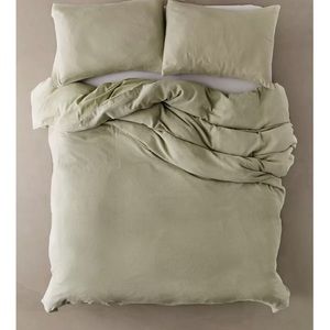 Urban Outfitters Full/Queen Green linen Duvet cover with 2 standard pillow shams